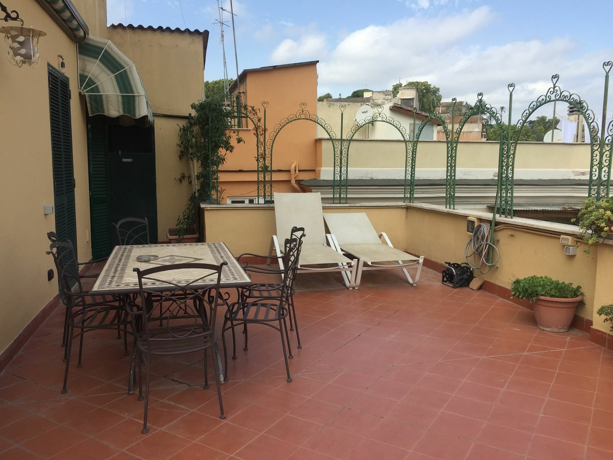 רומא Terrazza Munira Trastevere מראה חיצוני תמונה
